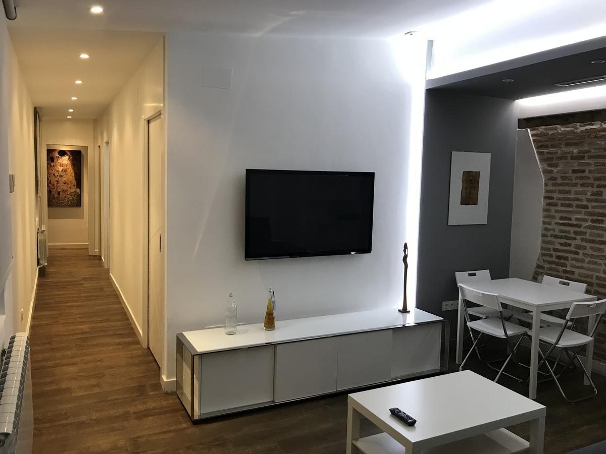 Airva: Apartamento Duque De La Victoria บายาโดลิด ภายนอก รูปภาพ